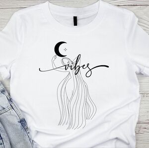 Short Sleeve Unisex Tee: Vibes
